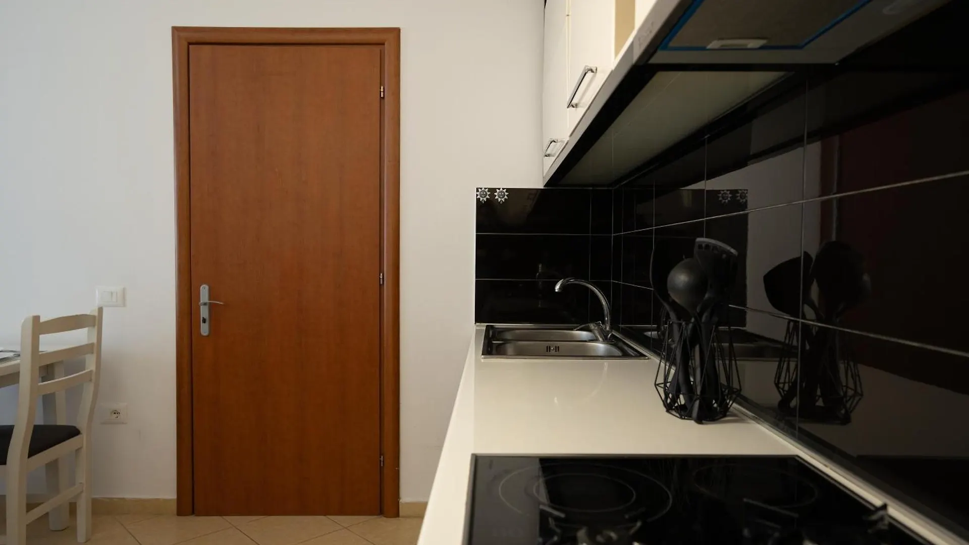 Sea View-Sunlit Coast Apartment Durrs Dıraç Arnavutluk