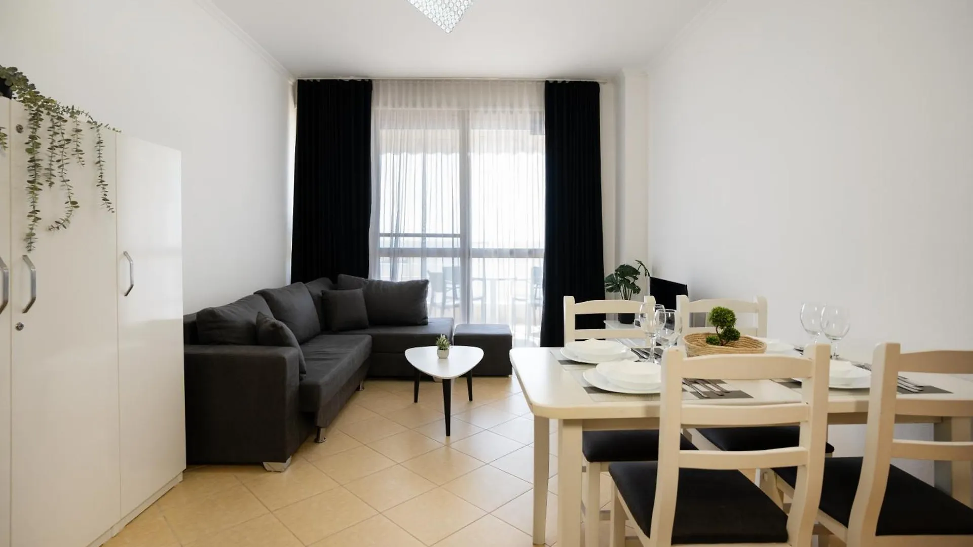 Sea View-Sunlit Coast Apartment Durrs Dıraç